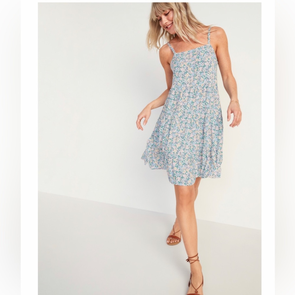 Old Navy Sleeveless Tiered Floral Print Swing Dress- Blue Floral, Medium- New!